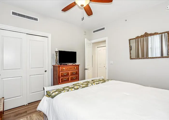 Apartment Lostkey 201c By Collection Gulf Shores