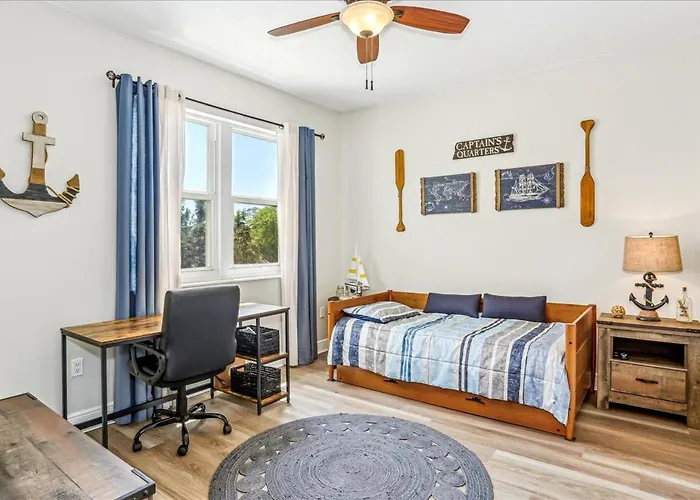 Apartment Lostkey 201c By Collection Gulf Shores